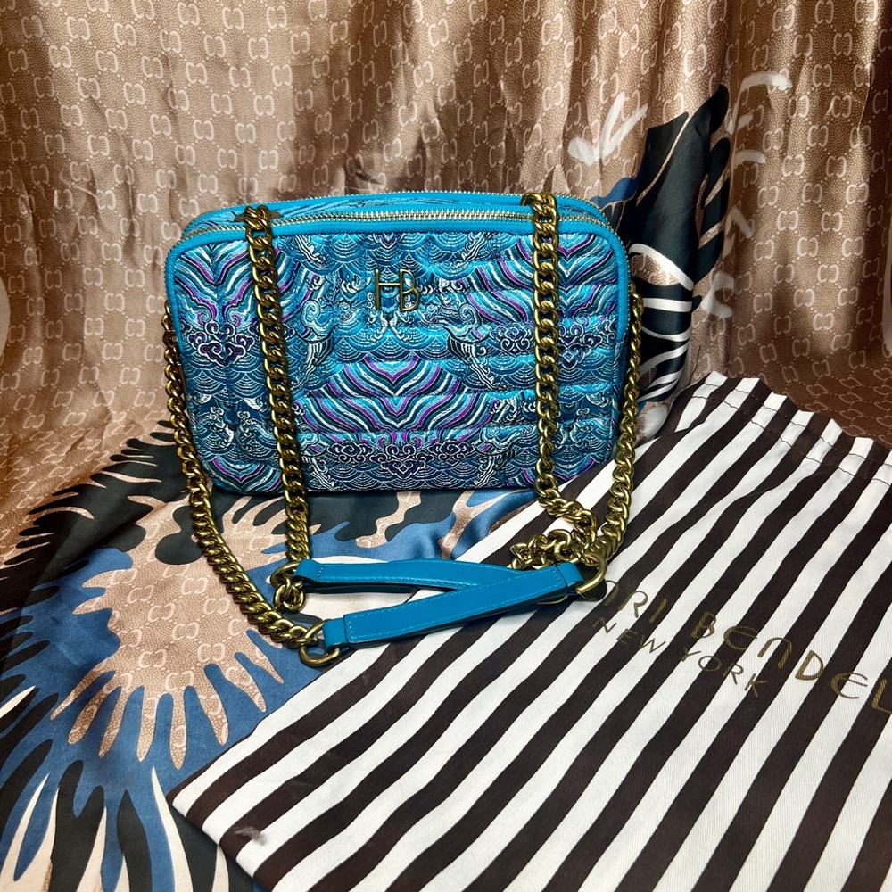 Henri Bendel 712 Camera Bag